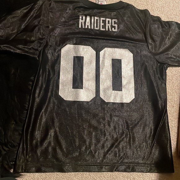 Raiders 00 - Picture 2 of 4